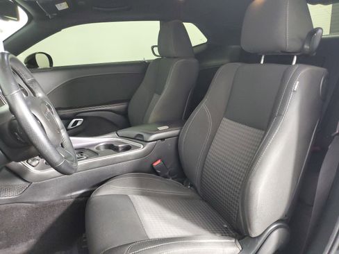Used 2018 Dodge Challenger SXT w/ Blacktop Package RWD image 21