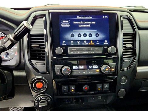 Used 2024 Nissan Titan PRO-4X w/ Pro-4x Convenience Package AWD/4WD image 17