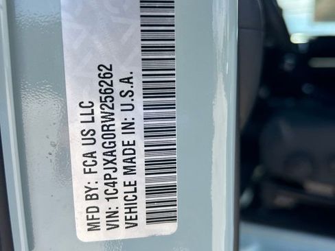 Used 2024 Jeep Wrangler Sport AWD/4WD image 42