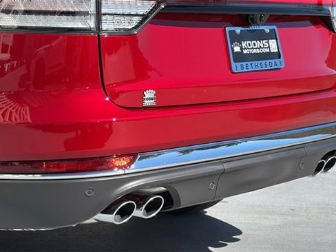 New 2025 Lincoln Aviator AWD image 4