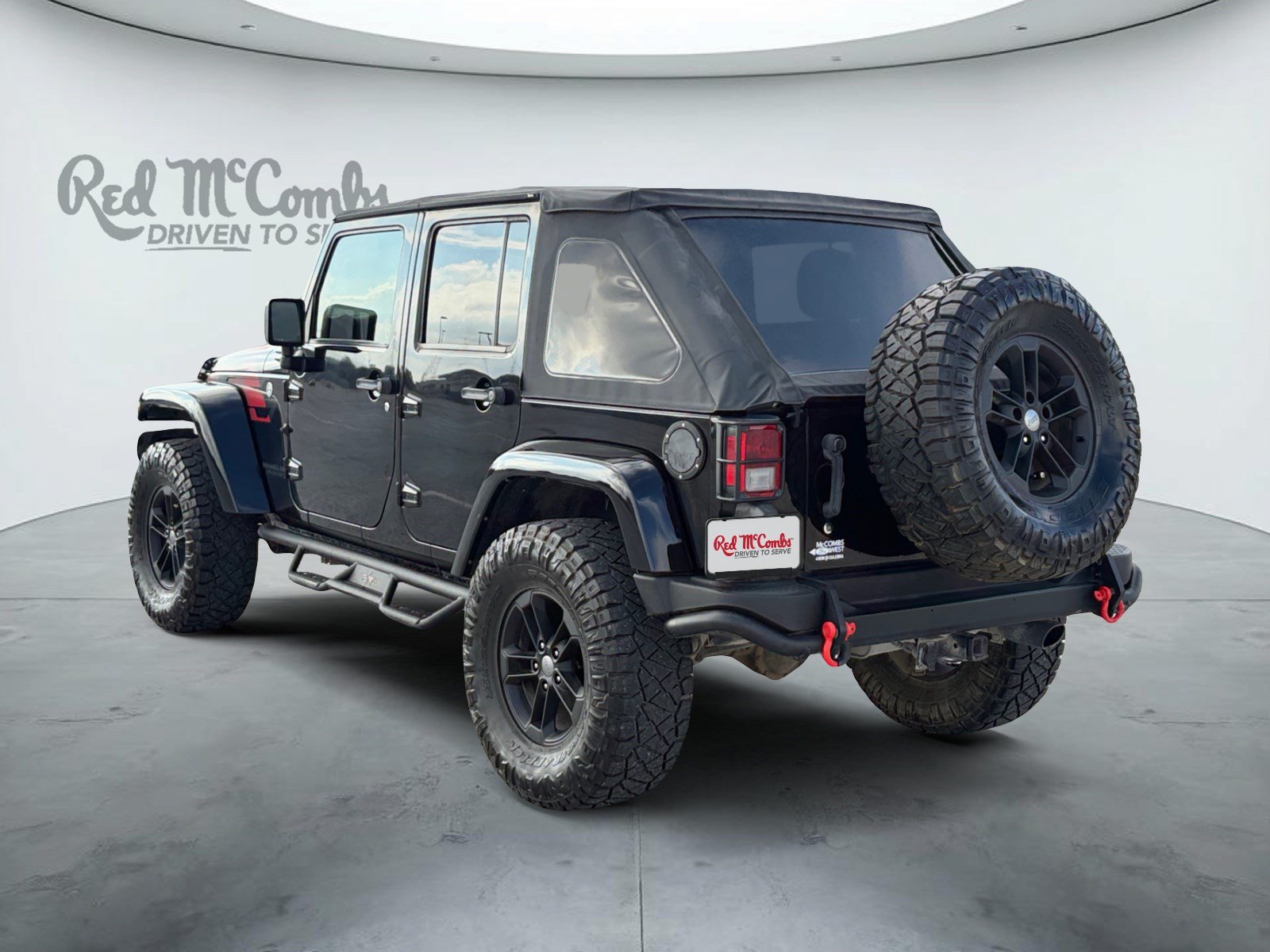 Used 2017 Jeep Wrangler Unlimited Sahara AWD/4WD image 7