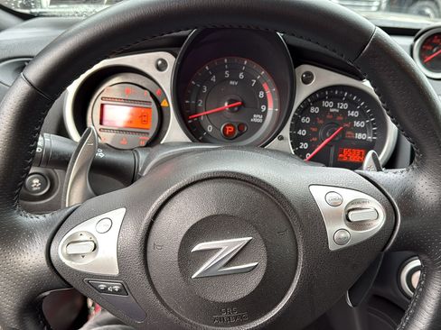 Used 2013 Nissan 370Z image 9