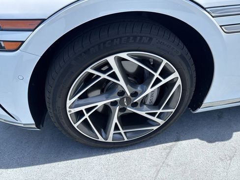 Used 2023 Genesis G90 3.5T AWD/4WD image 3