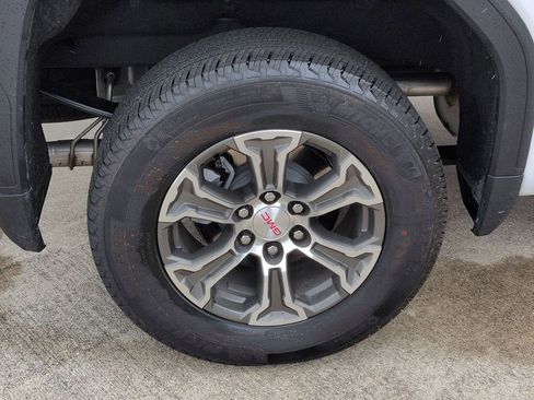 Certified 2026 GMC Sierra 1500 SLT AWD/4WD image 27