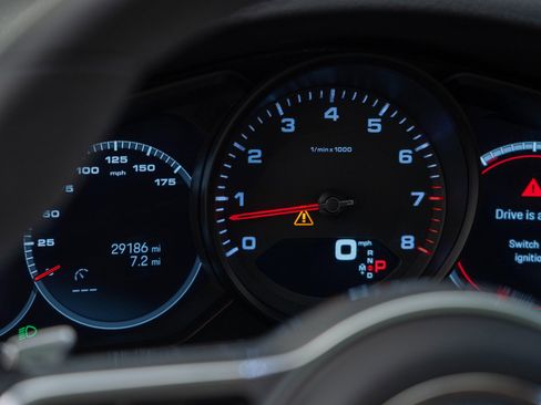 Certified 2023 Porsche Cayenne image 23