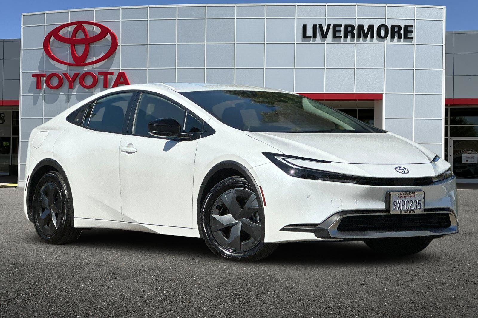 Certified 2026 Toyota Prius Plug-In Hybrid FWD image 2
