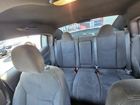 Used 2012 Chrysler 200 LX image 17