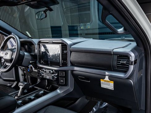 Used 2026 Ford F150 XLT w/ XLT Black Appearance Package AWD/4WD image 18