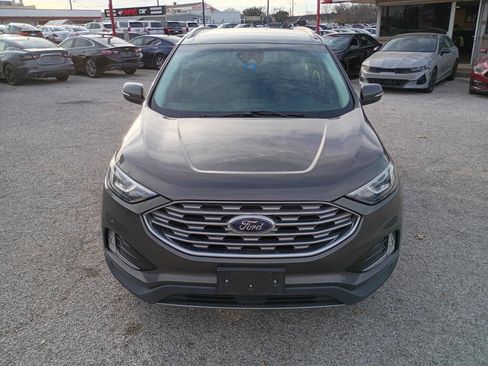 Used 2020 Ford Edge SEL w/ Convenience Package FWD image 2