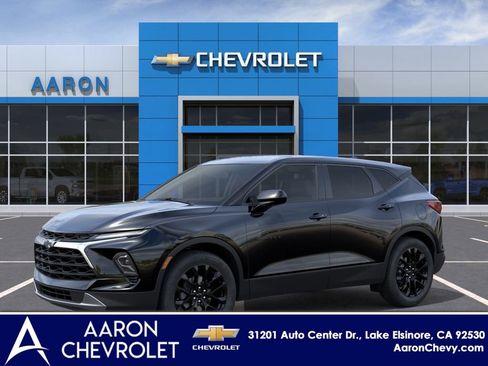 New 2026 Chevrolet Blazer LT w/ LPO, Black Sport Package FWD image 3