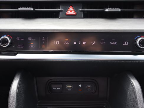 Used 2024 Kia Sportage X-Pro AWD/4WD image 22
