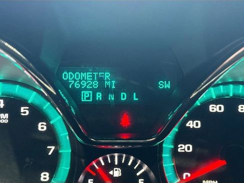 Used 2017 Chevrolet Traverse LT w/ Style and Technology Package image 13