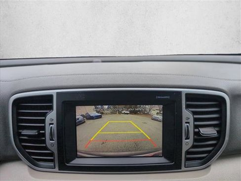 Used 2017 Kia Sportage EX image 13