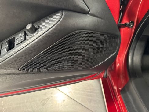 Used 2017 MAZDA MX-5 Miata Sport image 15