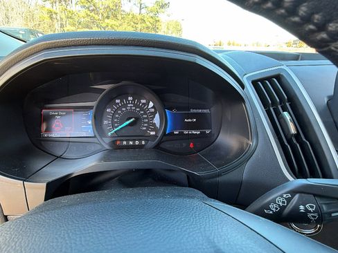 Used 2023 Ford Edge SEL image 29