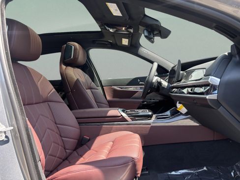 New 2026 BMW 760i xDrive w/ Executive Package AWD/4WD image 32