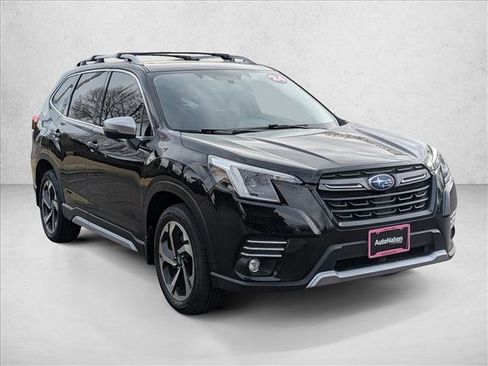 Used 2024 Subaru Forester Touring image 3