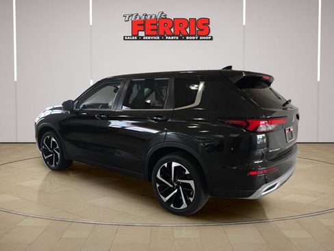Used 2022 Mitsubishi Outlander SE FWD image 7