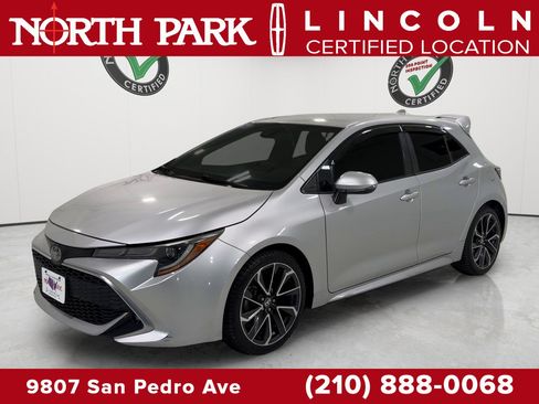 Used 2019 Toyota Corolla XSE FWD image 1