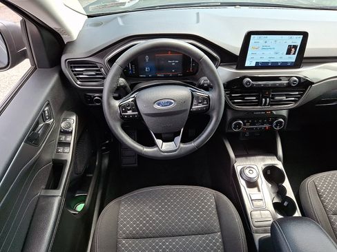 Certified 2023 Ford Escape Active AWD/4WD image 12