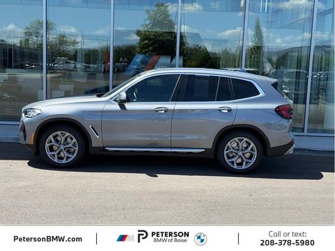 Used 2024 BMW X3 xDrive30i w/ Premium Package AWD/4WD image 2