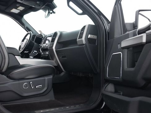 Used 2018 Ford F150 Platinum w/ Equipment Group 701A Luxury AWD/4WD image 35