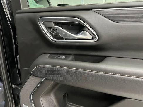 Used 2024 GMC Yukon SLT AWD/4WD image 51