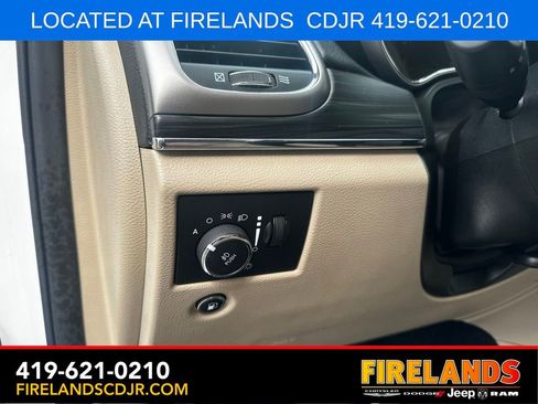 Used 2021 Jeep Grand Cherokee Limited AWD/4WD image 26
