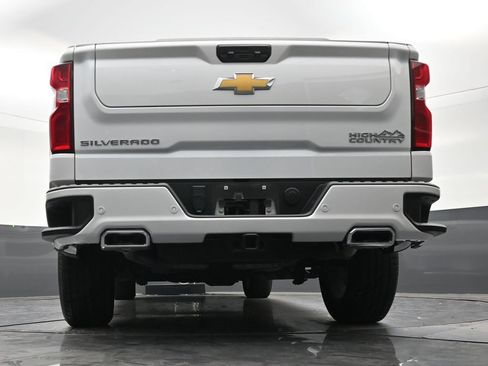 Used 2024 Chevrolet Silverado 1500 High Country w/ Technology Package RWD image 23