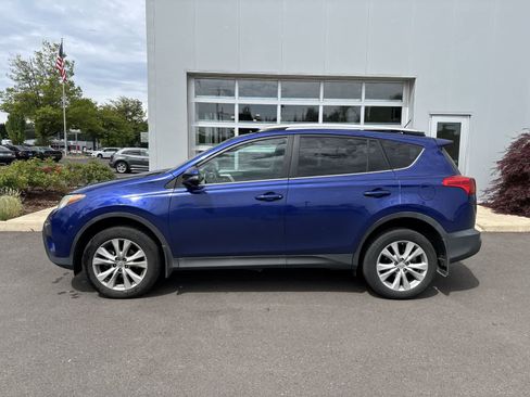 Used 2014 Toyota RAV4 Limited AWD/4WD image 2