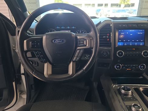 Used 2020 Ford Expedition XLT AWD/4WD image 16