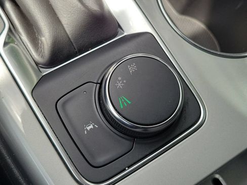 Used 2025 Chevrolet Blazer LT FWD image 37