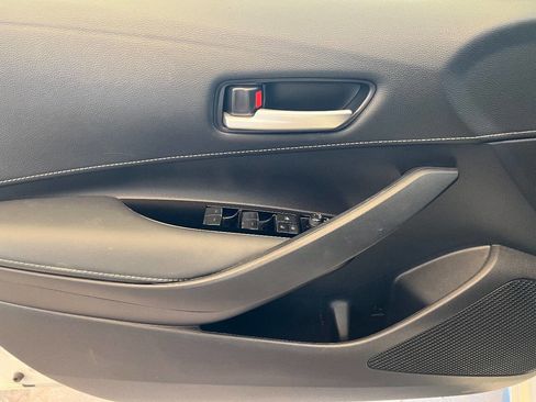 Used 2022 Toyota Corolla SE image 9