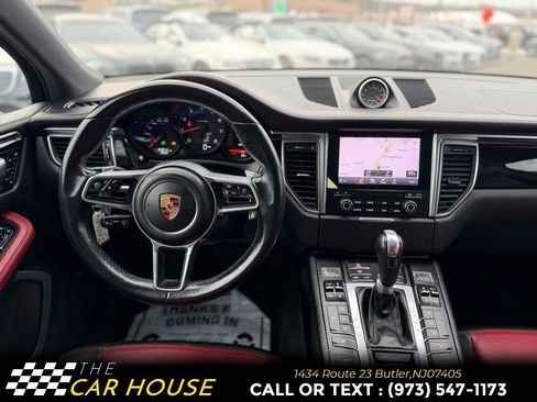 Used 2017 Porsche Macan image 34