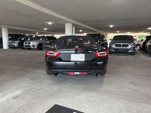 Used 2019 FIAT 124 Spider Lusso w/ Convenience Group RWD image 9