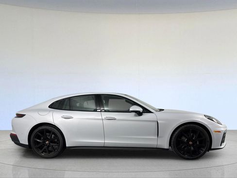 New 2026 Porsche Panamera 4 image 9