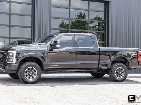 Used 2024 Ford F250 Lariat w/ Tremor Off-Road Package AWD/4WD image 3