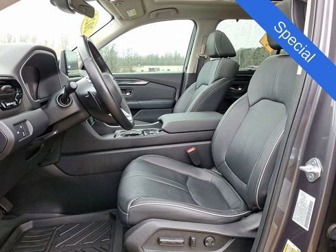 Certified 2023 Honda Pilot Elite image 13