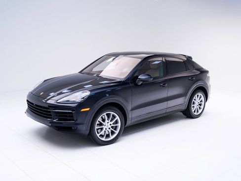 Used 2021 Porsche Cayenne Coupe image 1
