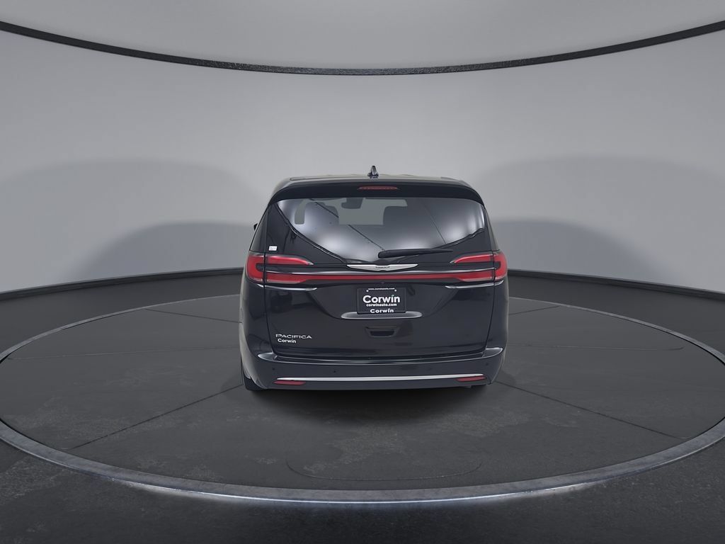 Certified 2024 Chrysler Pacifica Touring-L FWD image 15