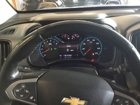 Used 2019 Chevrolet Colorado Z71 image 11