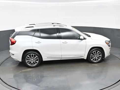 Used 2023 GMC Terrain Denali w/ Denali Premium Package AWD/4WD image 42