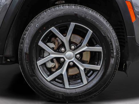 Used 2024 Jeep Grand Cherokee Limited AWD/4WD image 27