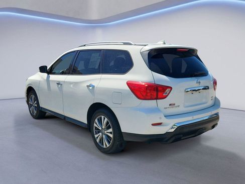 Used 2019 Nissan Pathfinder SV AWD/4WD image 5