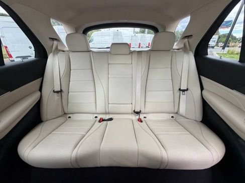 Used 2021 Mercedes-Benz GLE 350 4MATIC image 17