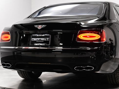 Used 2017 Bentley Flying Spur S V8 AWD/4WD image 26