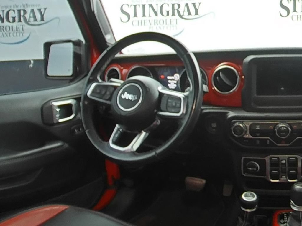 Used 2020 Jeep Wrangler Unlimited Sahara AWD/4WD image 16