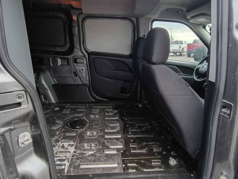 Used 2015 RAM ProMaster City Tradesman SLT image 18