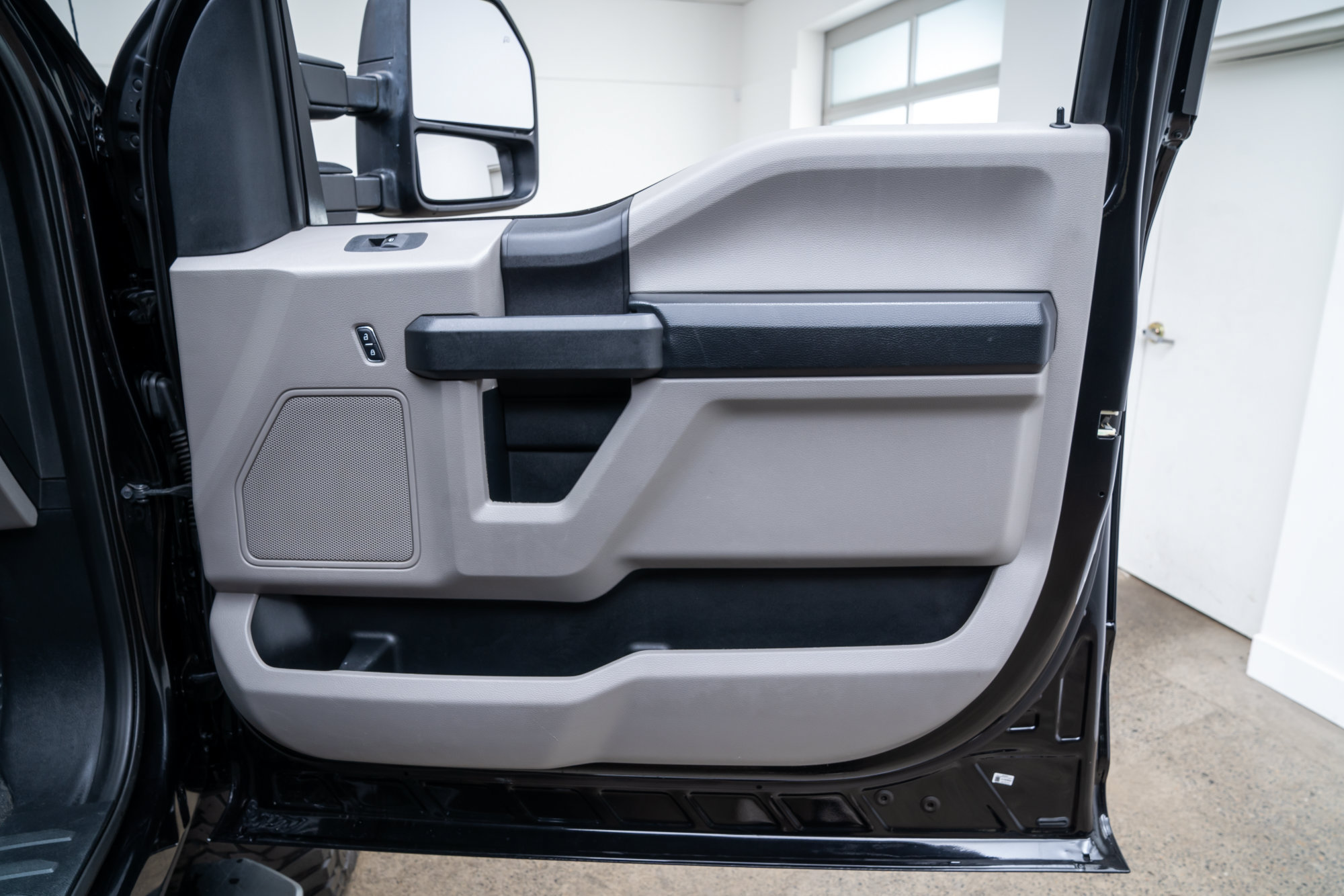 Used 2019 Ford F250 XL w/ STX Appearance Package AWD/4WD image 21
