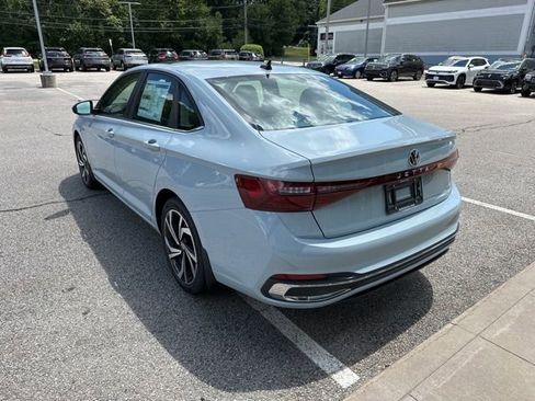 New 2025 Volkswagen Jetta SEL image 5